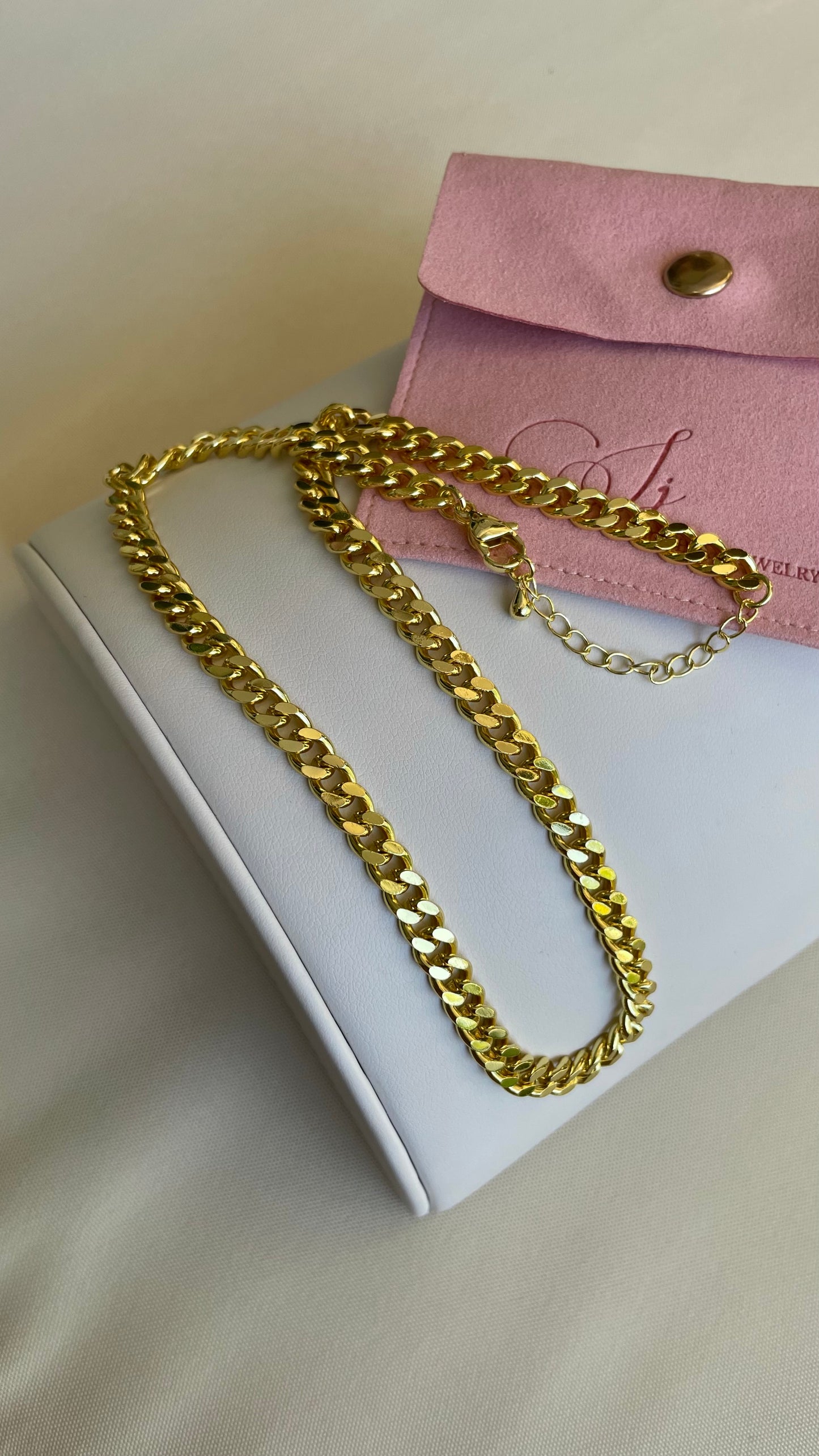 Cadenas basicas ajustables