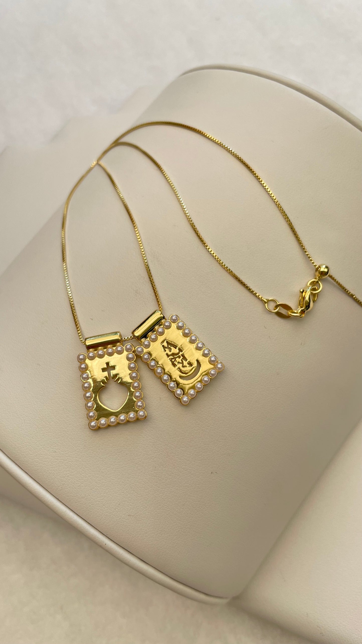 Cadenas de medallas, doble escapulario