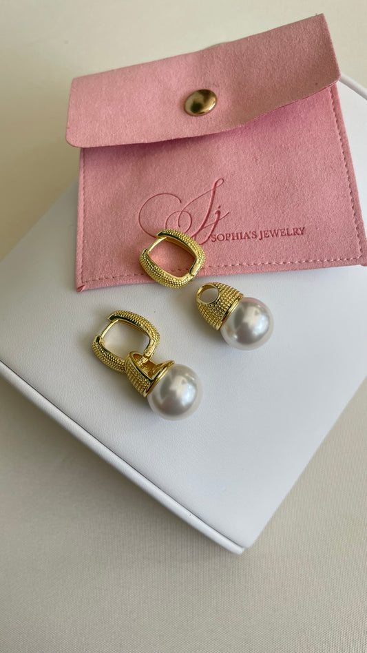 Aretes de perla medianos