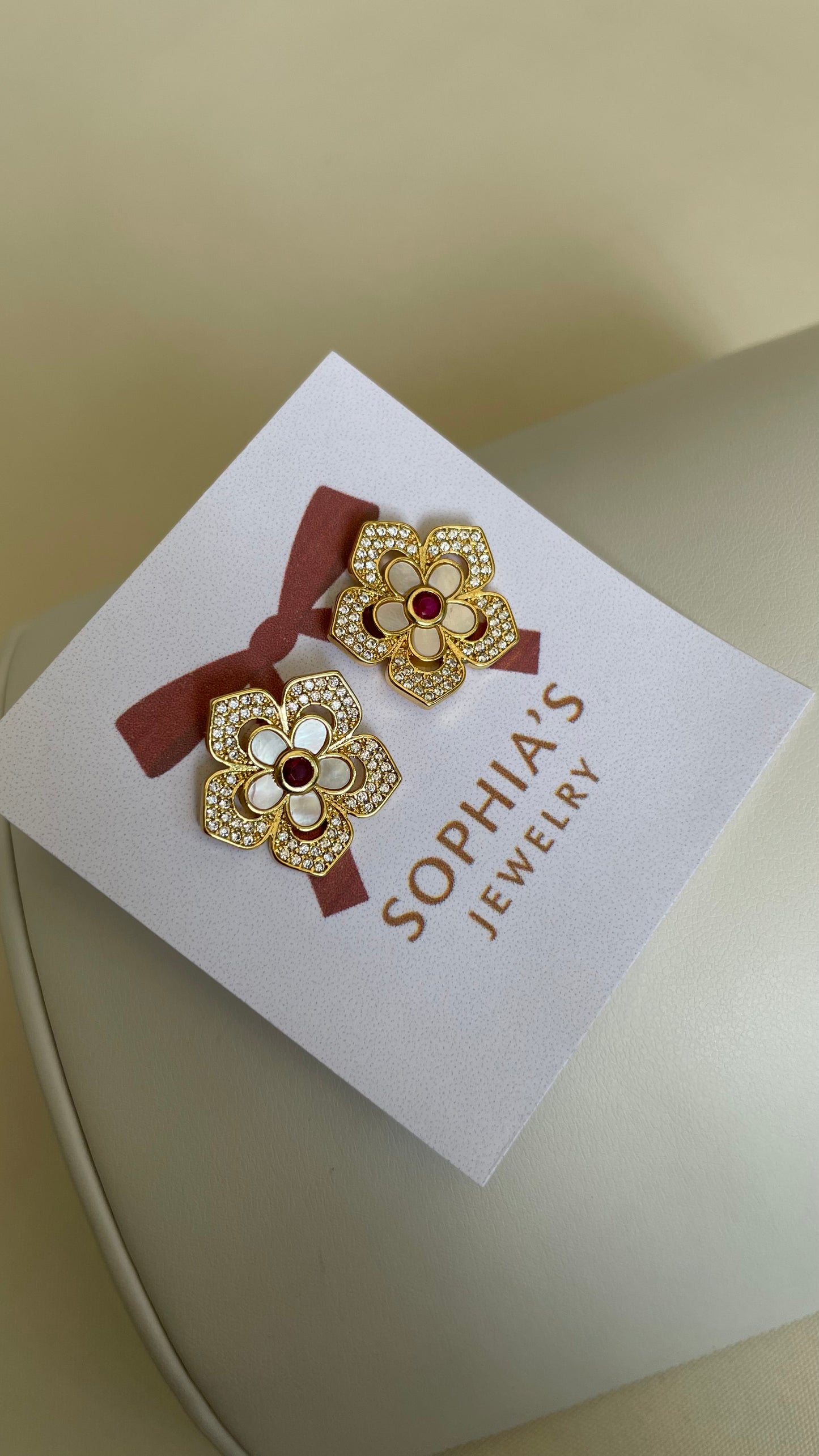 Aretes de perla medianos