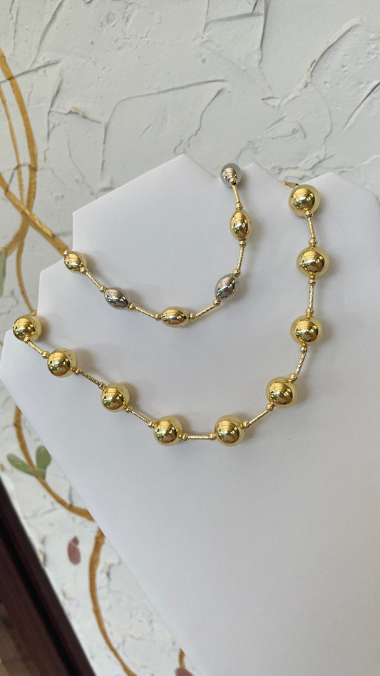 Collares de balines