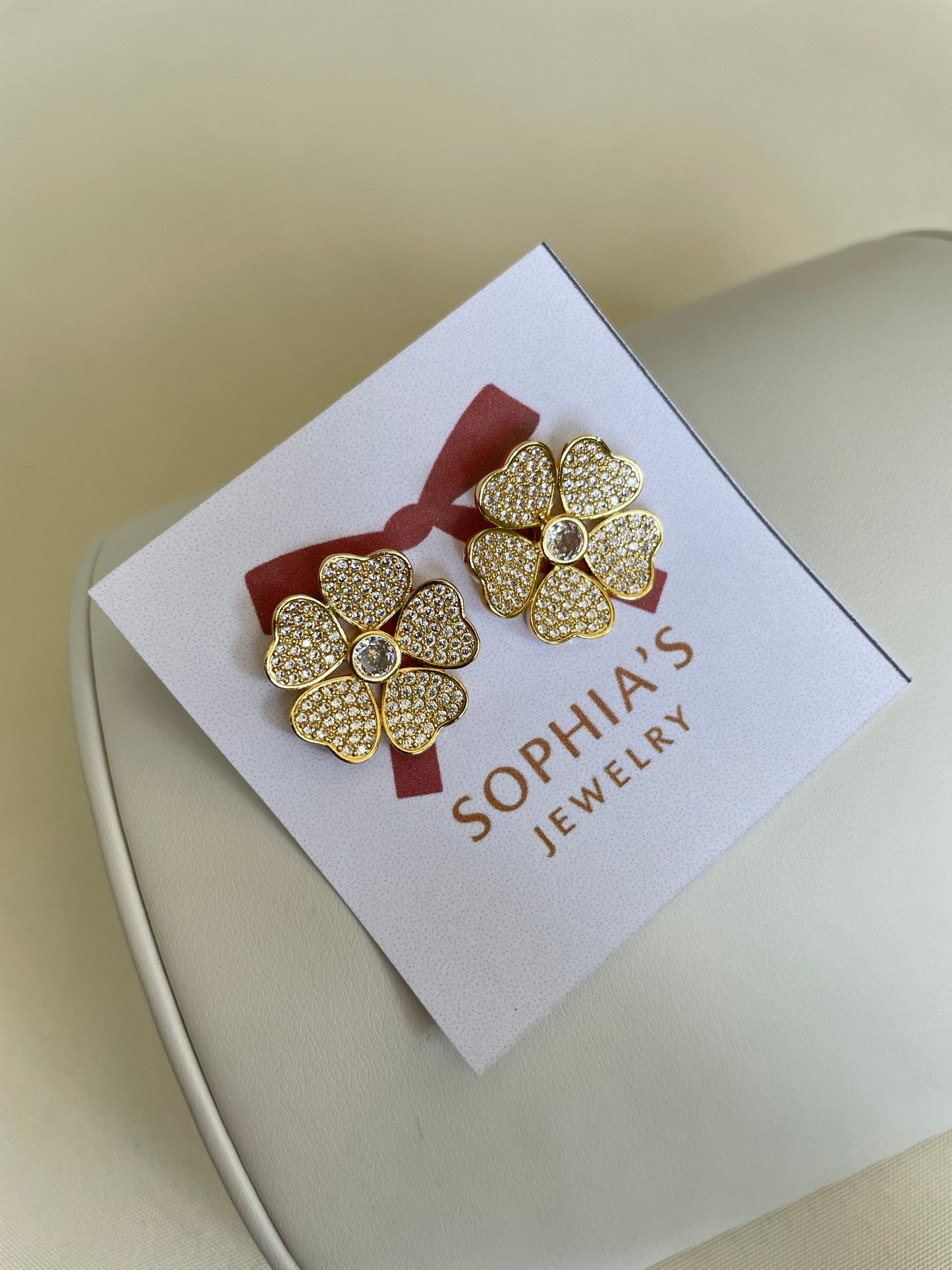 Aretes de microcirconia