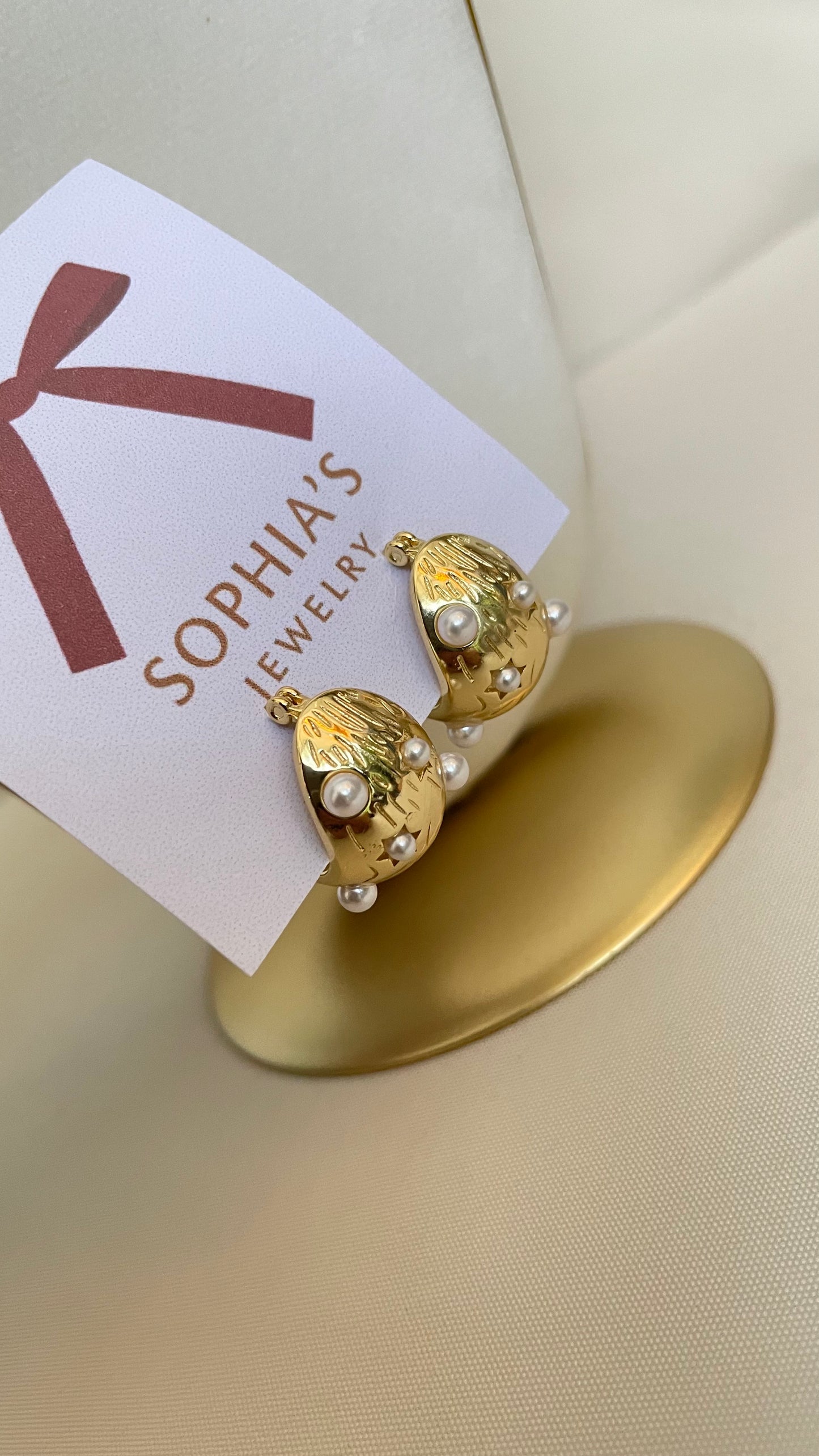 Aretes de perla medianos