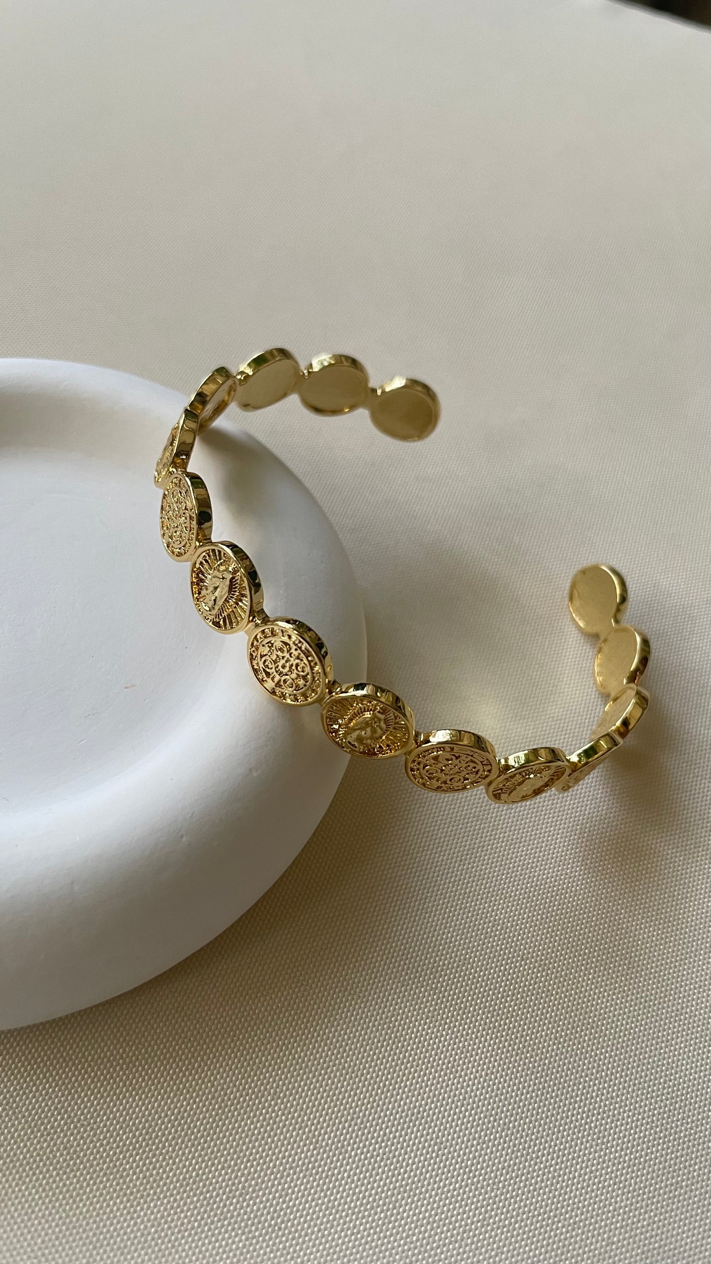 Brazaletes y Pulseras ajustables