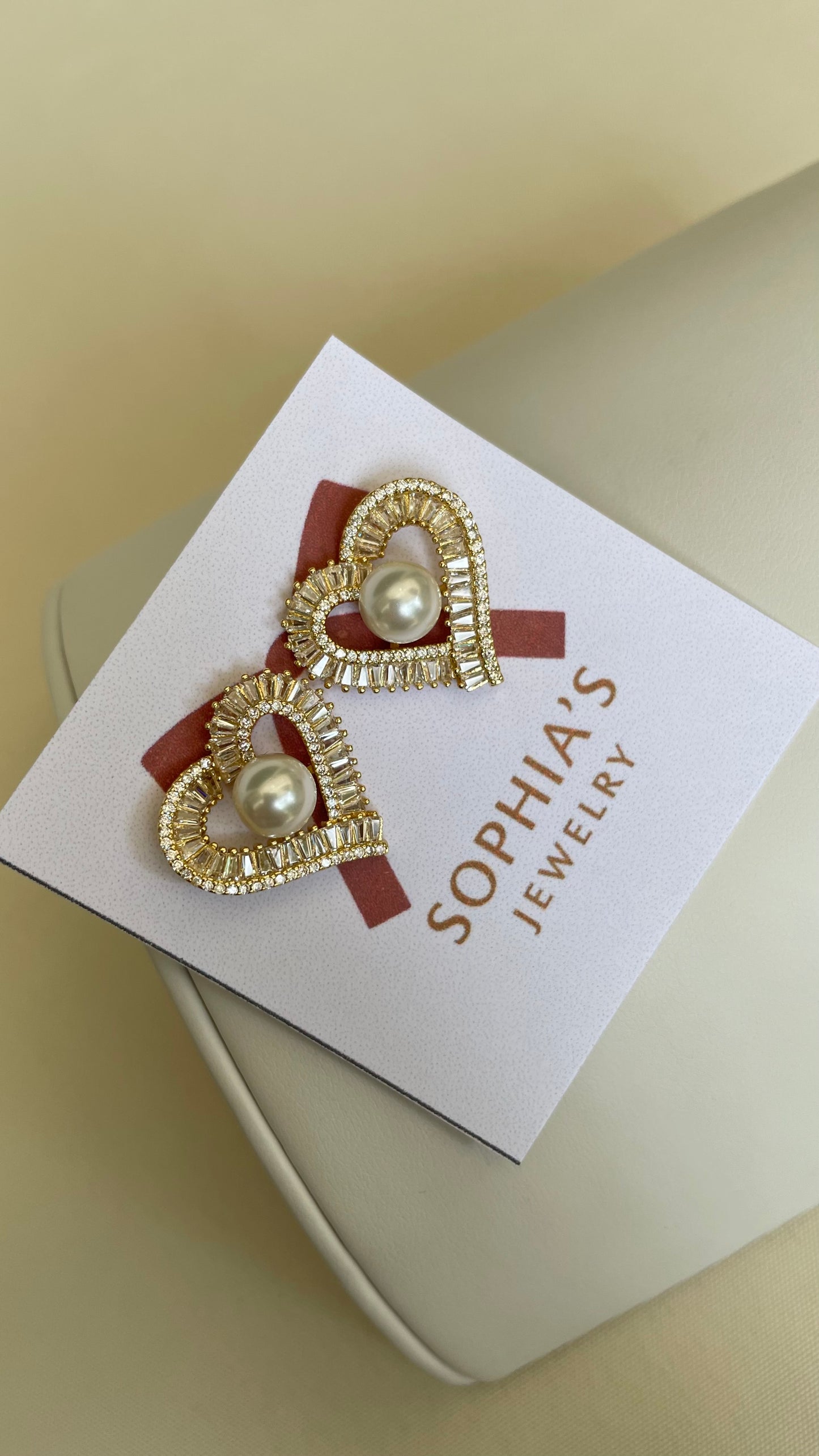 Aretes de perla medianos
