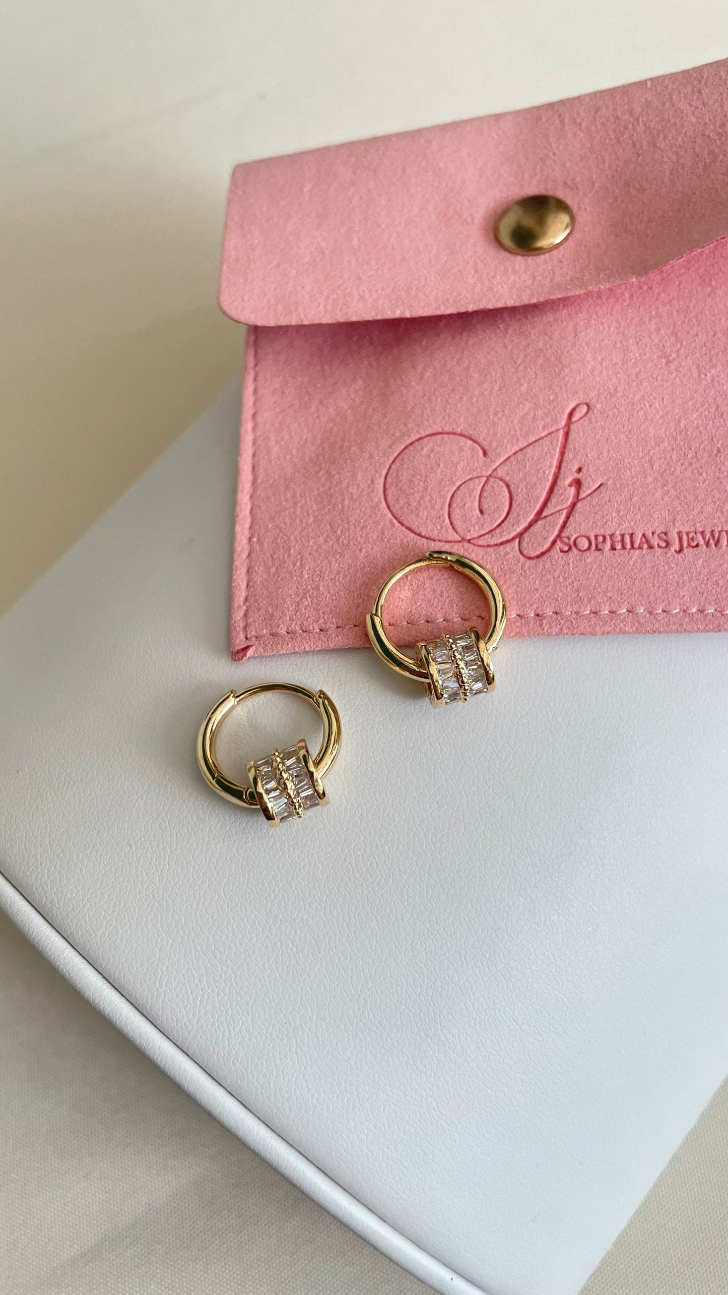 Aretes de microcirconia