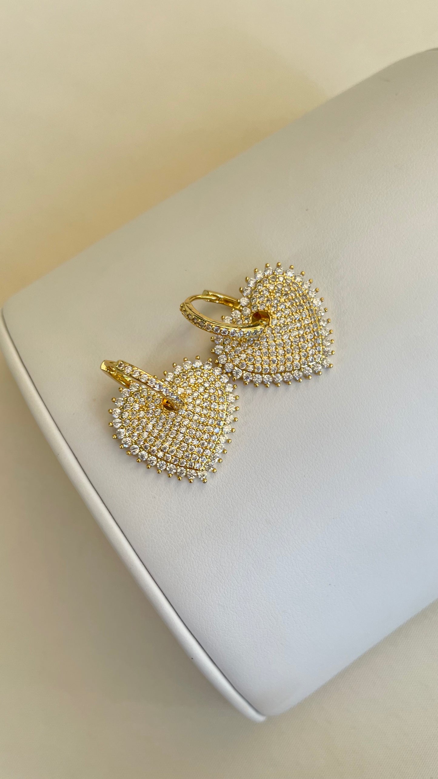 Aretes de microcirconia