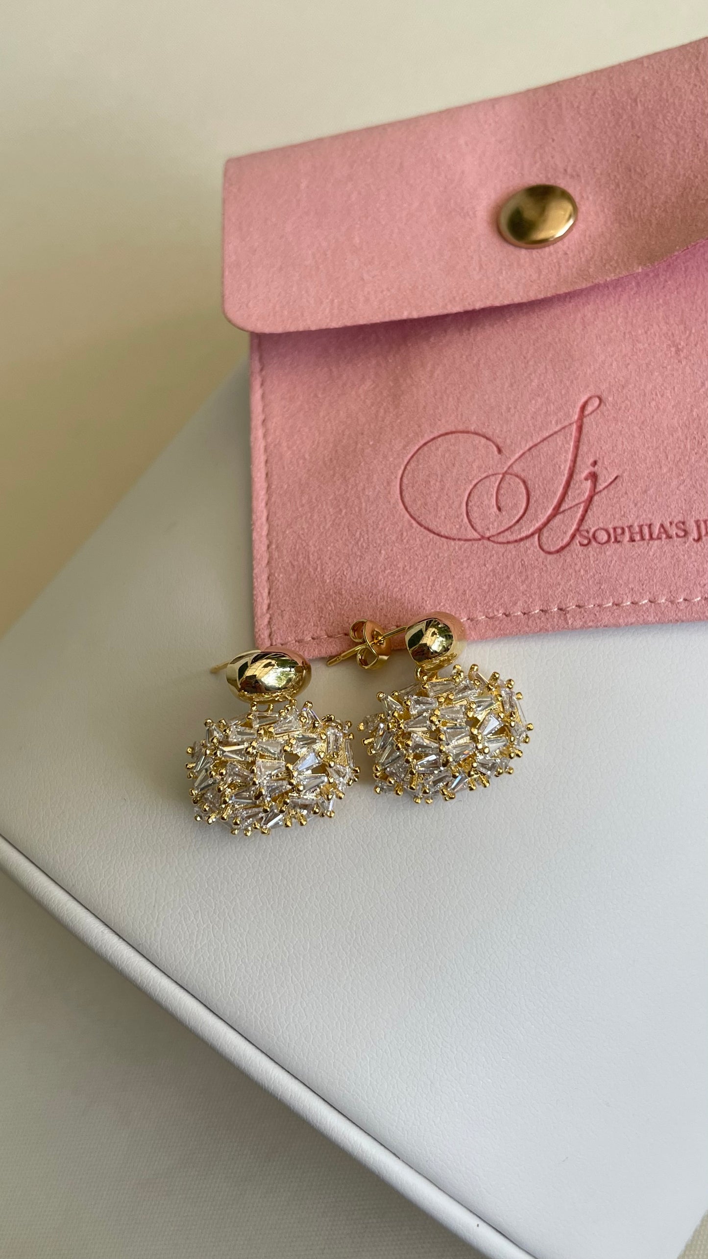 Aretes de microcirconia