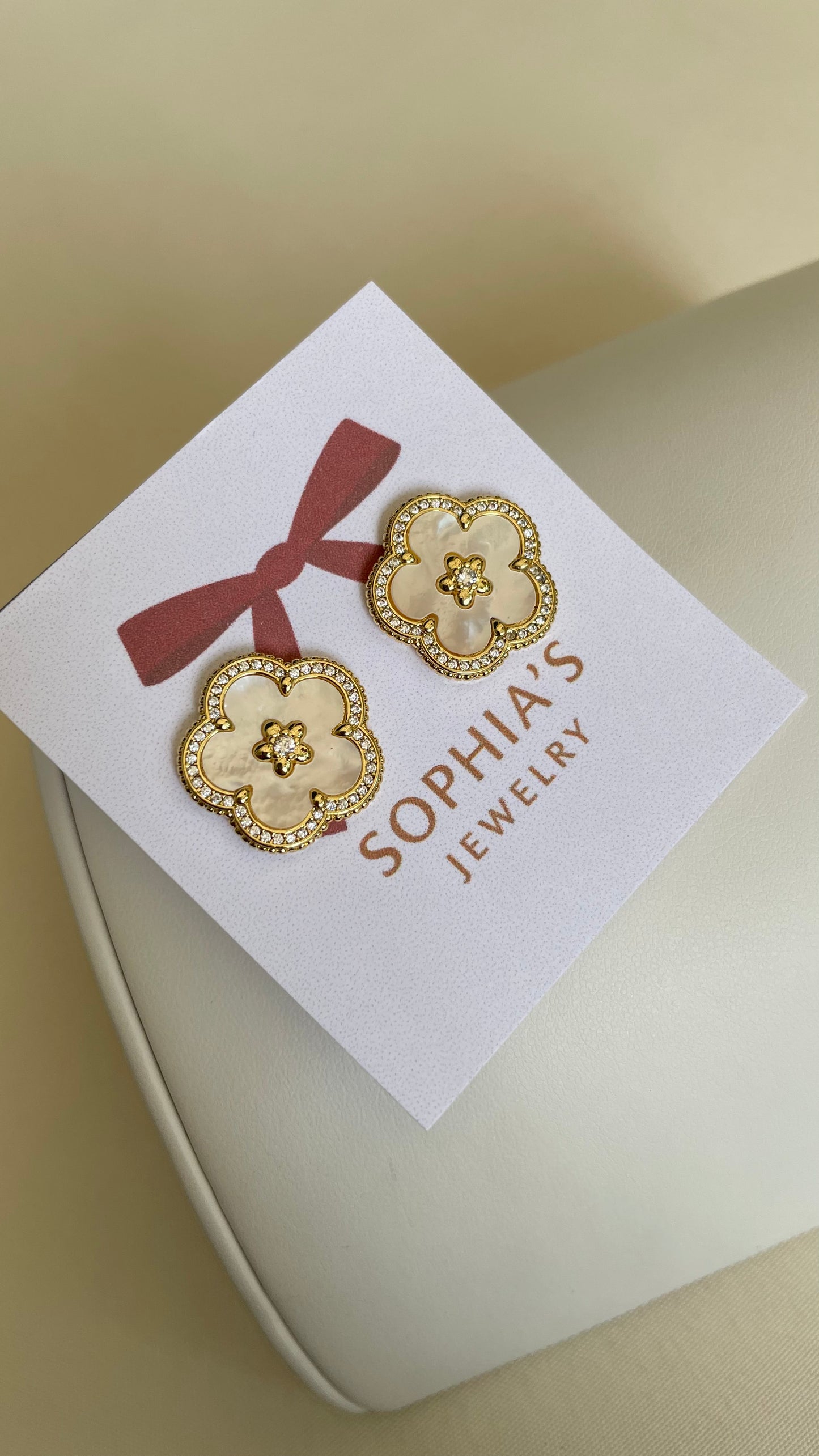 Aretes de microcirconia