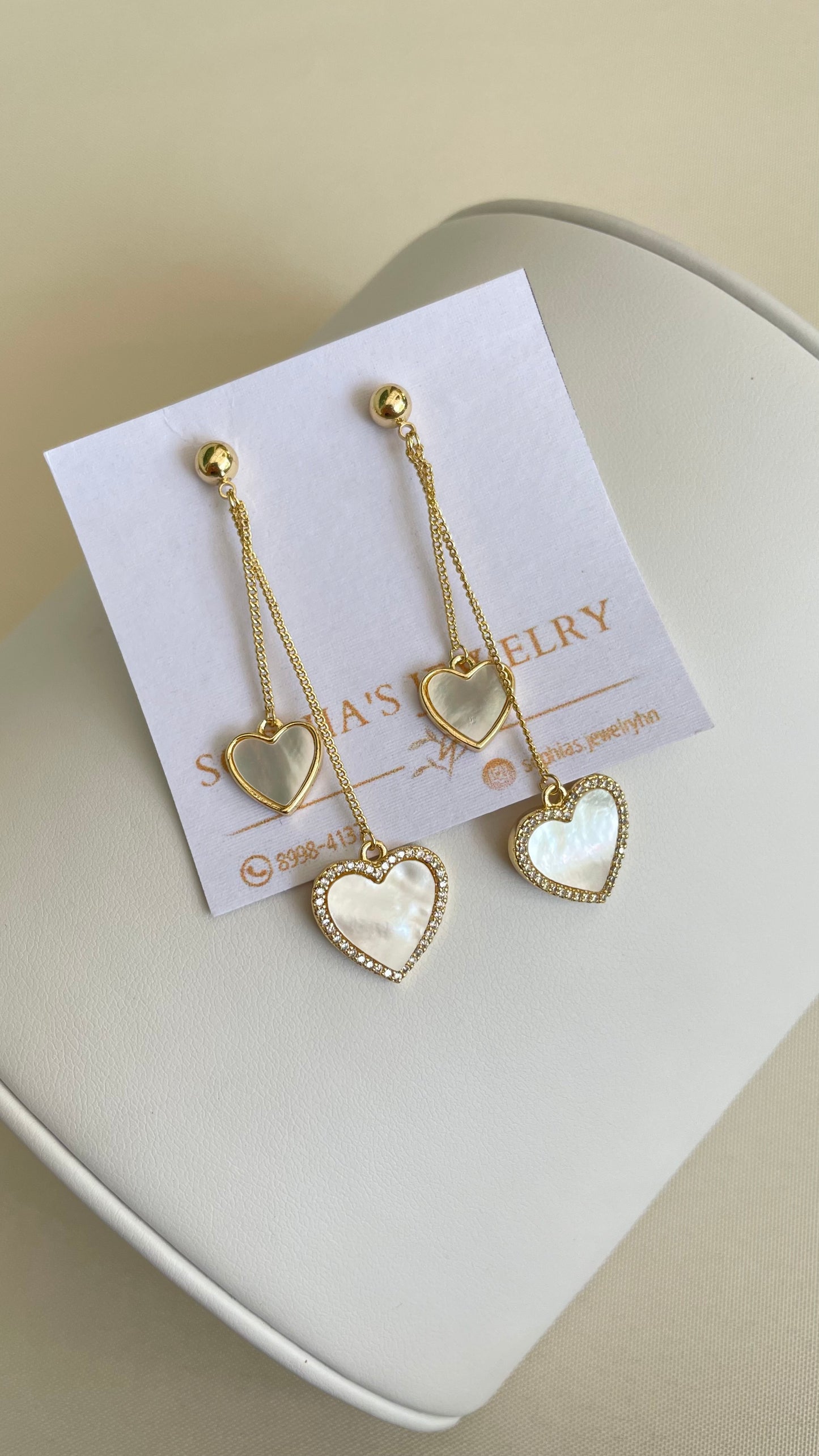 Aretes de perla medianos