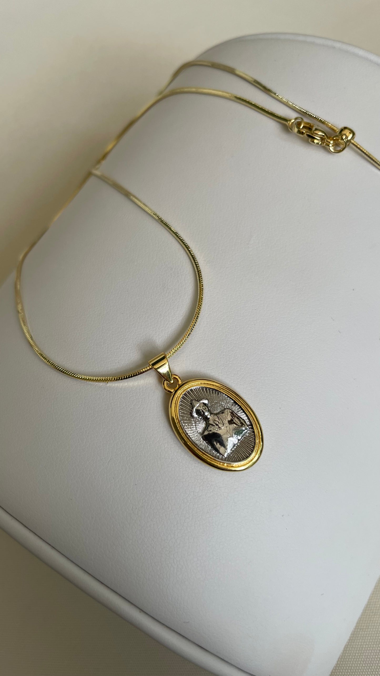 San Benito doble escapularios y religiosas