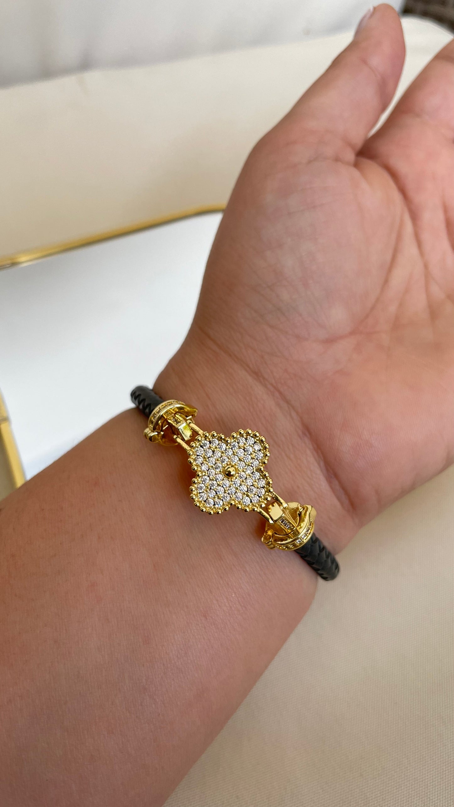 Pulsera ajustable individual