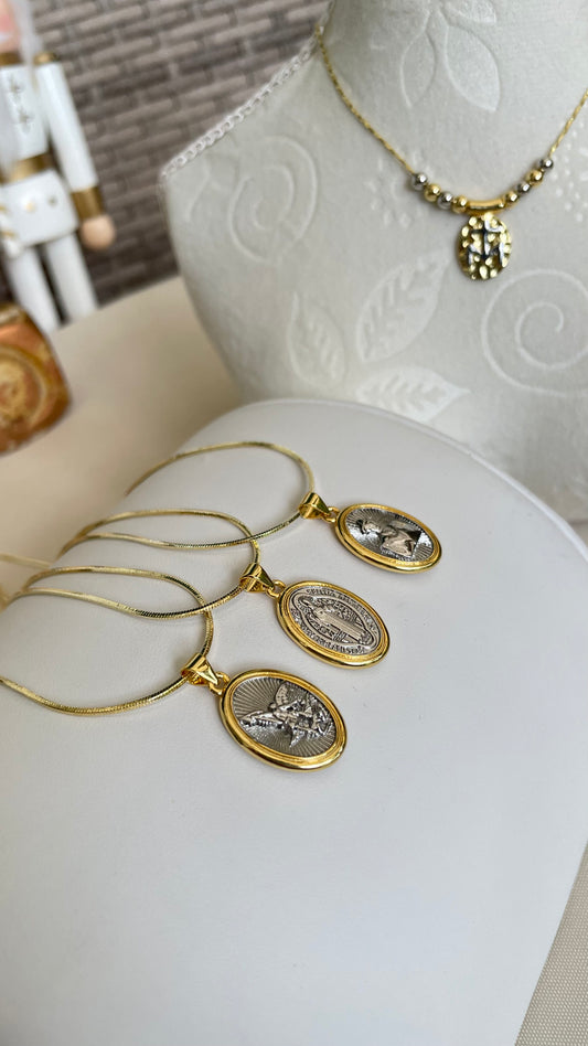 San Benito doble escapularios y religiosas