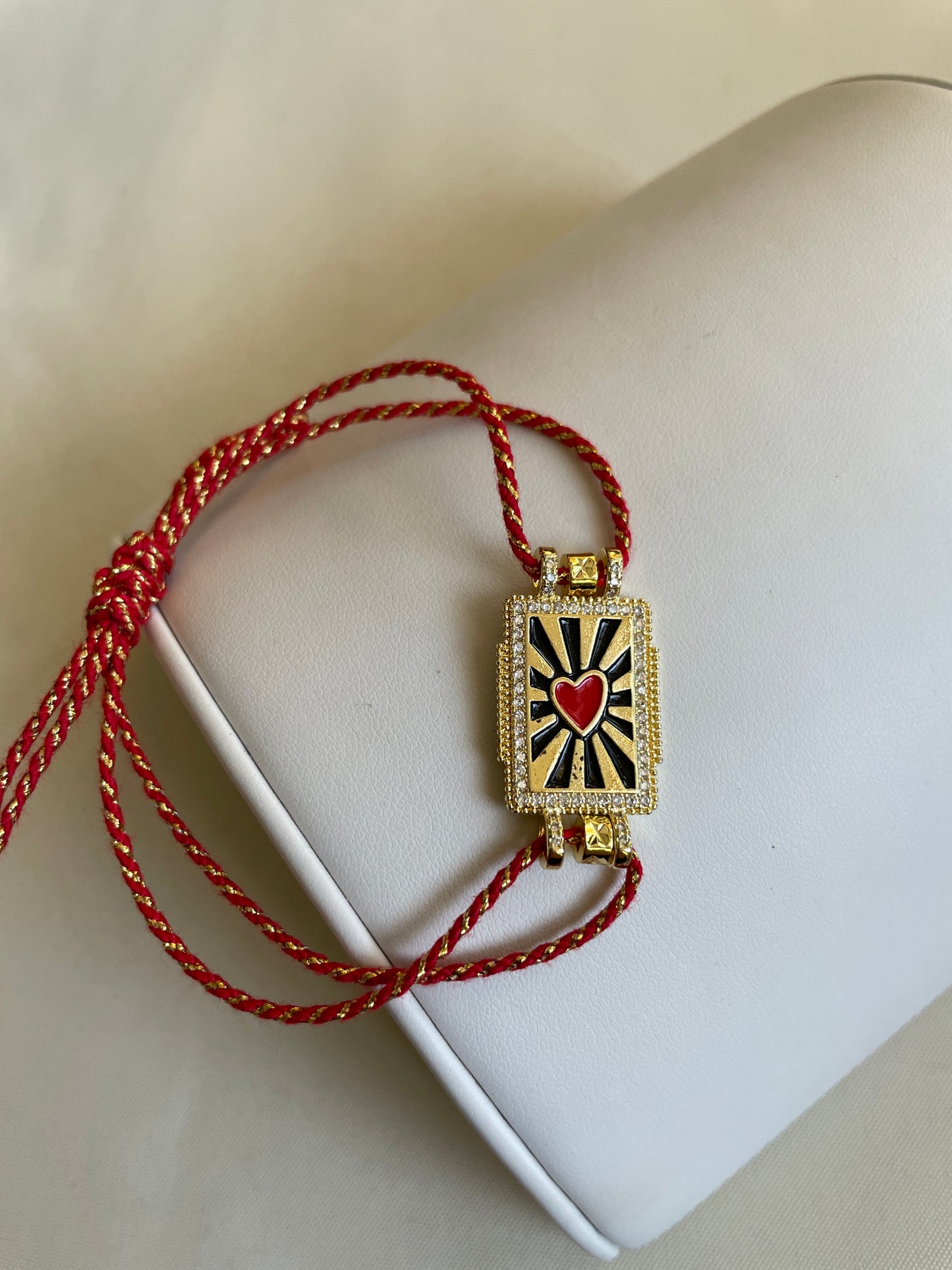 Pulseras ajustables de hilo
