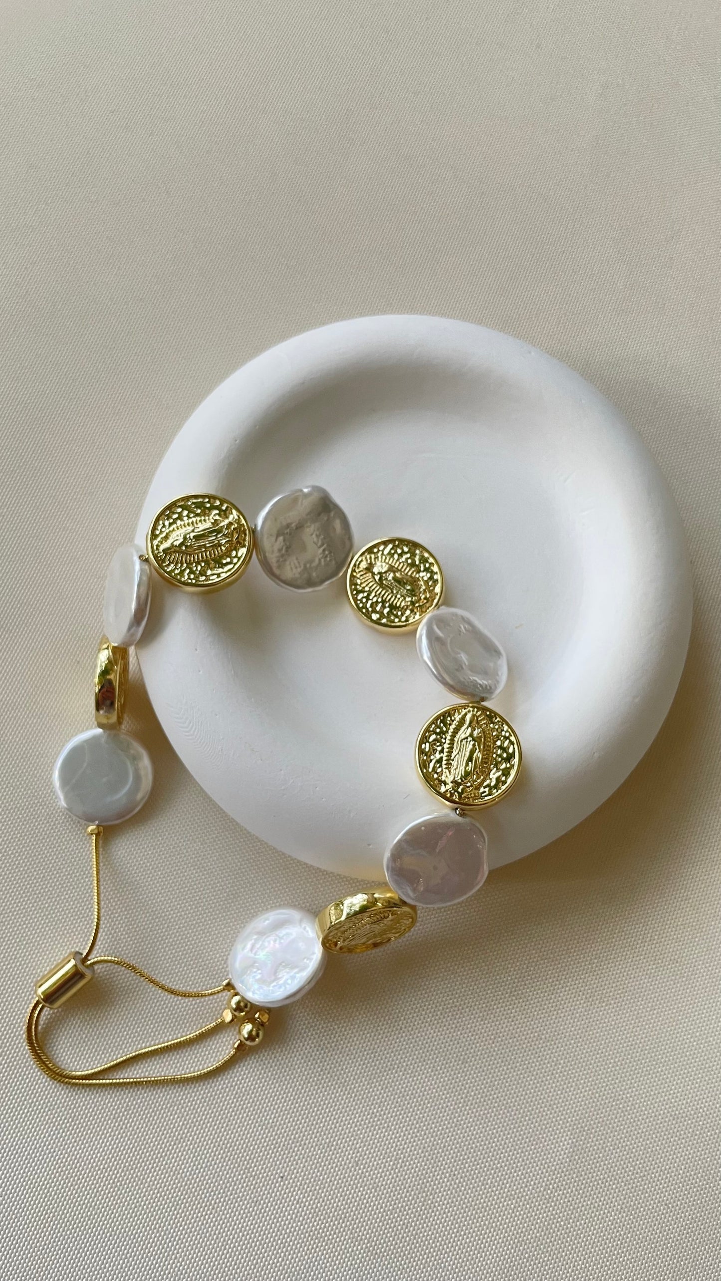 Brazaletes y Pulseras ajustables