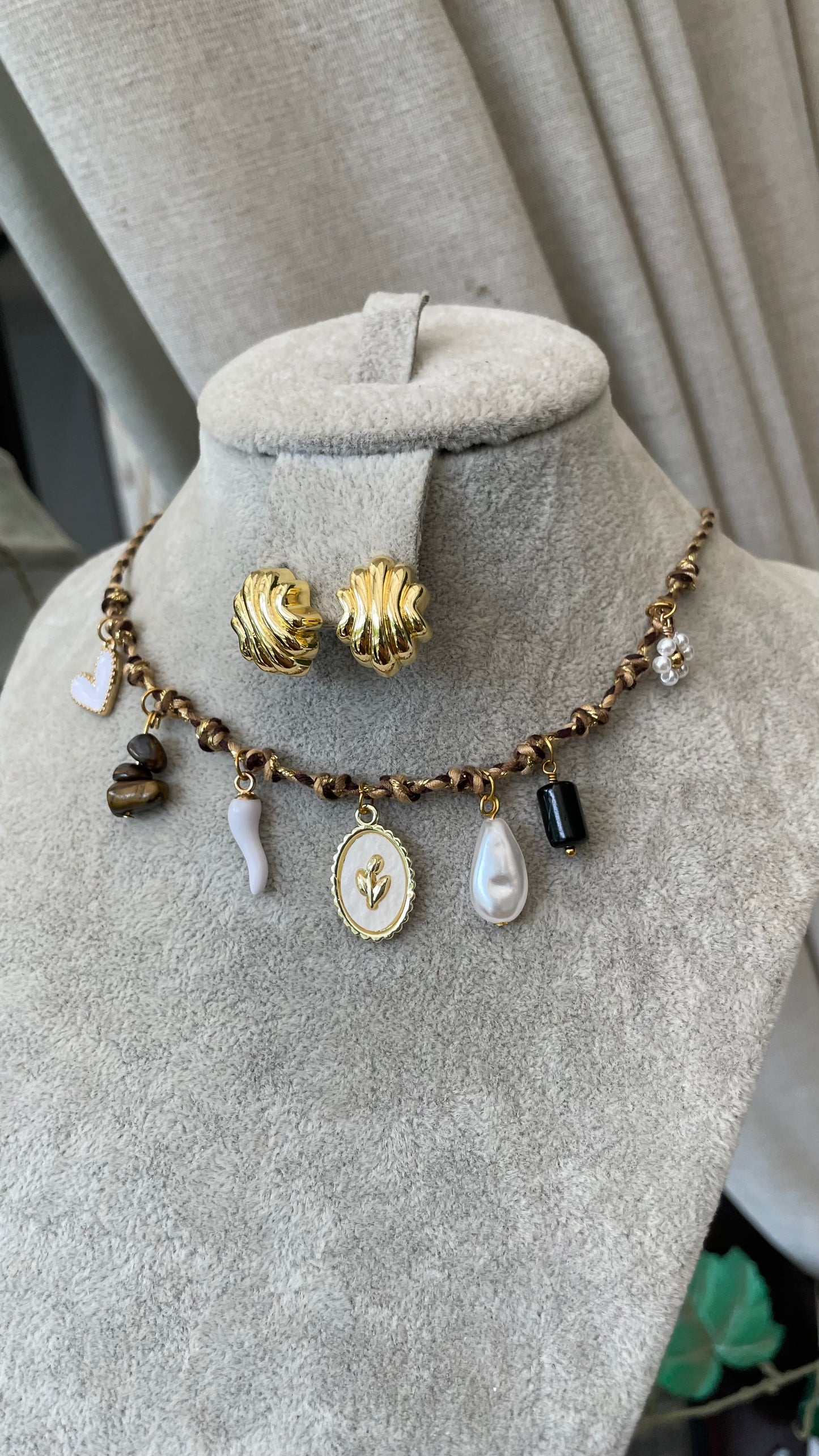 Collares con charms