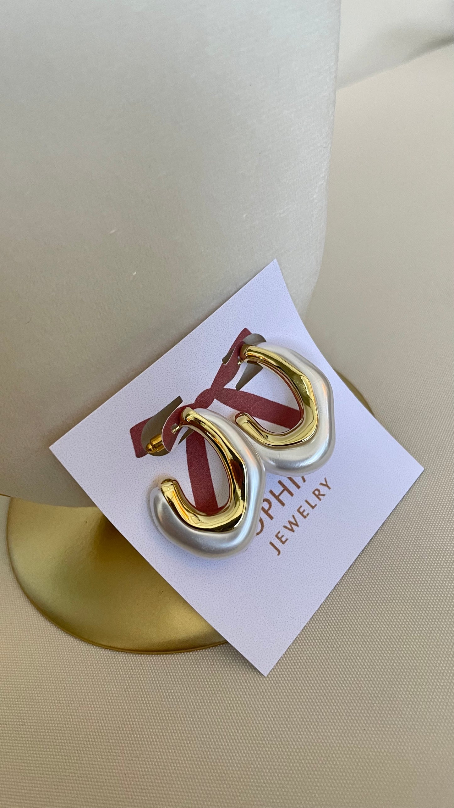 Aretes de perla medianos