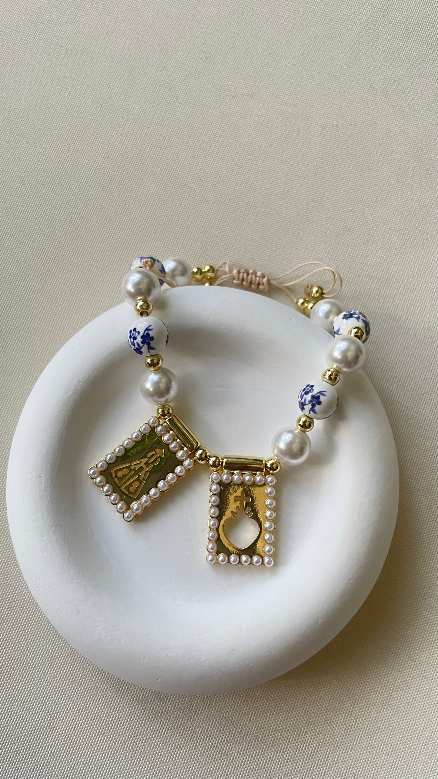 Brazaletes y Pulseras ajustables