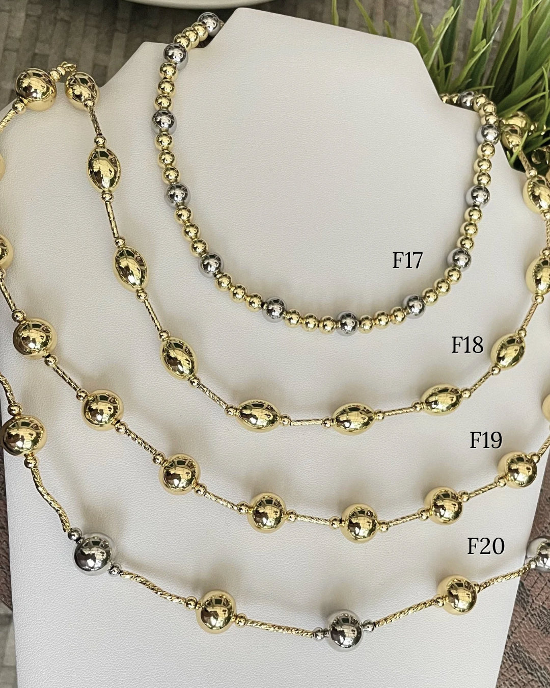Collares de balines